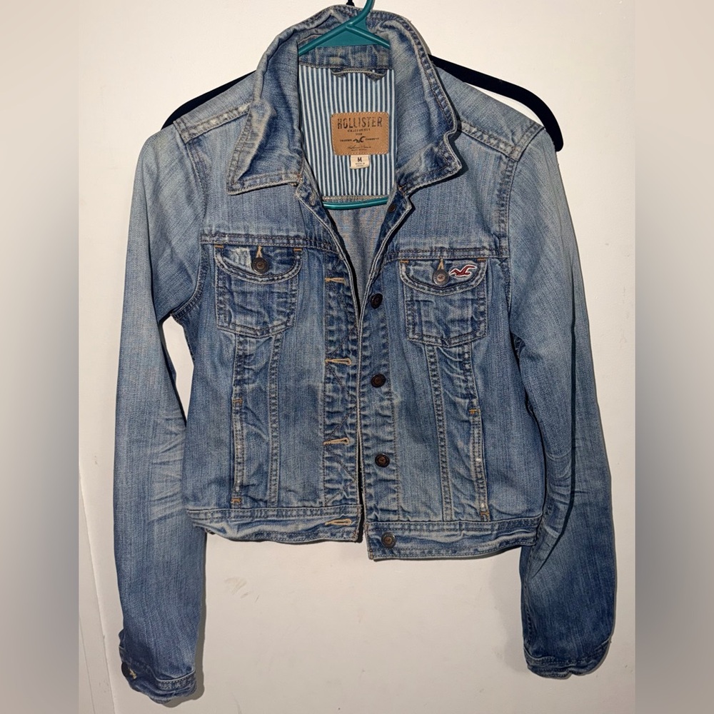 🚨Hollister Women's Light Blue Jean Jacket Size Medium